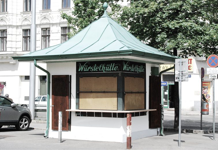 Würstelhütte gegenüber Linke Wienzeile 48-52, 1060 Wien. (Bild: wikimedia.org)
